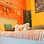 - Homstel Hostel Taormina