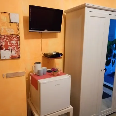 - Homstel Hostel