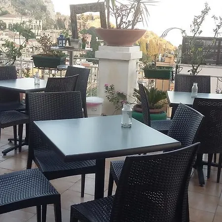 - Homstel Hostel