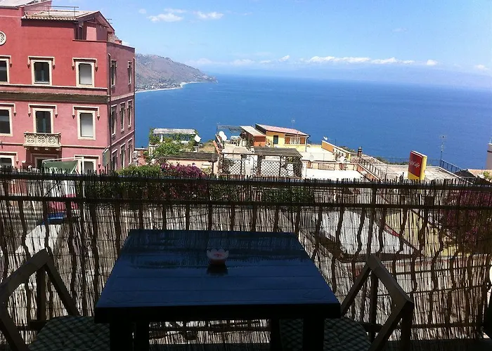 Hostel - Homstel Taormina