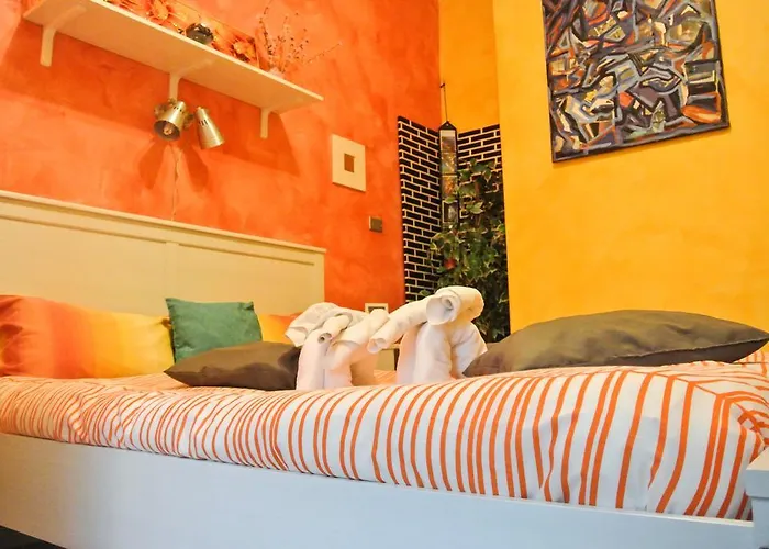 - Homstel Hostel Taormina